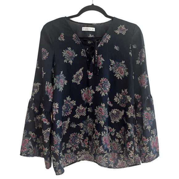 Abercrombie & Fitch Floral Lace Up V-Neck Flared Long Sleeve Blouse Black Size S - Picture 1 of 7
